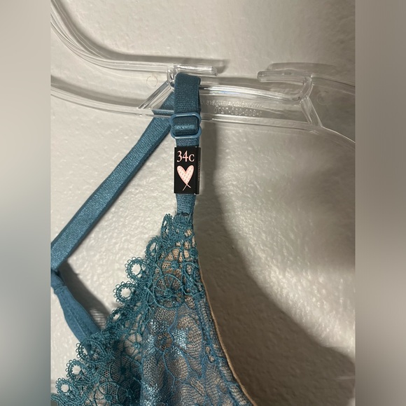 Victoria’s secret bras - Picture 8 of 12